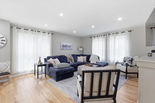 61 Grey Meadow Drive, Burlington, VT 05408