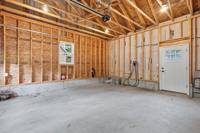 61 Grey Meadow Drive, Burlington, VT 05408