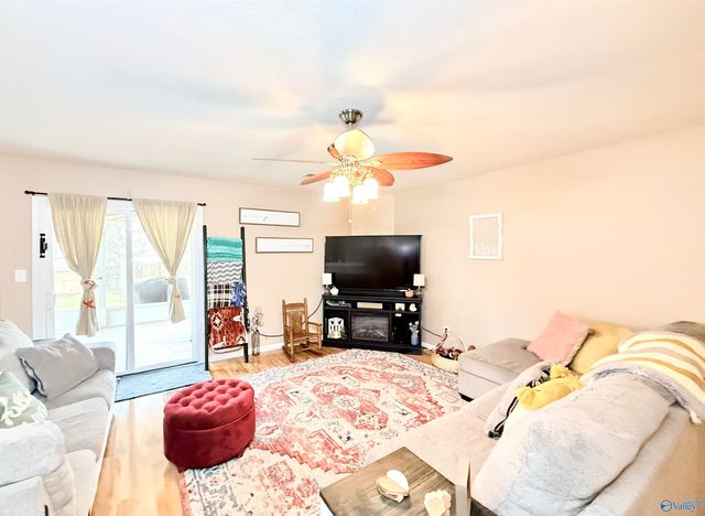 3070 Castlecreek Drive, Madison, AL 35756