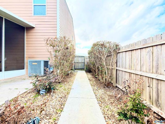 3070 Castlecreek Drive, Madison, AL 35756