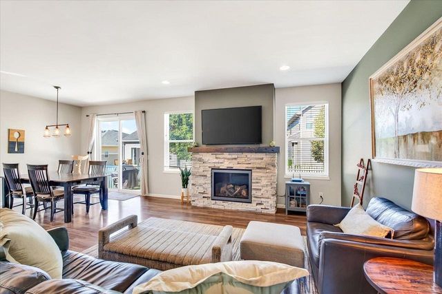 1320 Blazingstar Lane, Sun Prairie, WI 53590