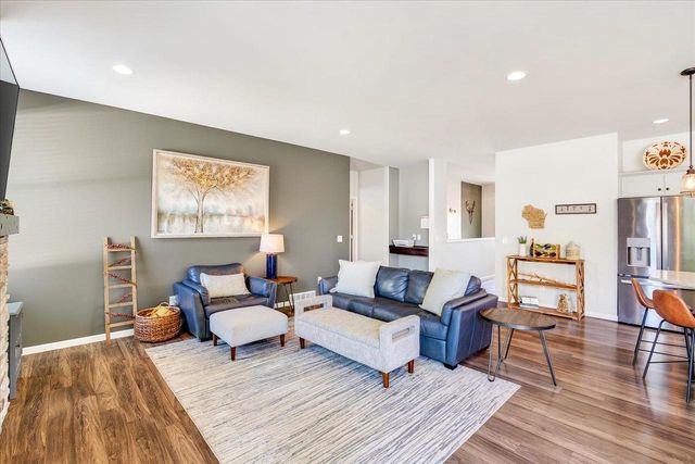 1320 Blazingstar Lane, Sun Prairie, WI 53590