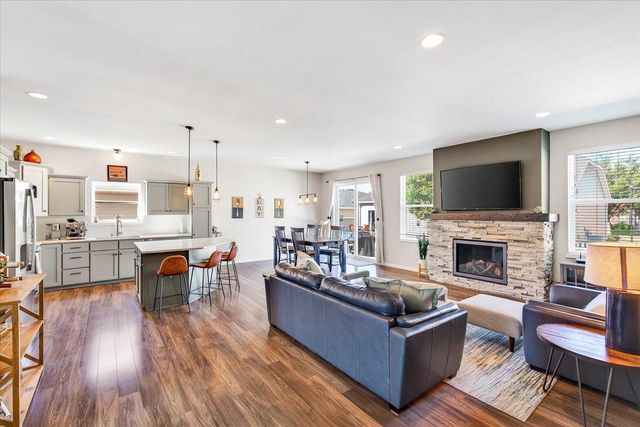 1320 Blazingstar Lane, Sun Prairie, WI 53590