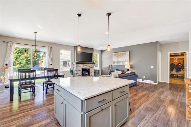 1320 Blazingstar Lane, Sun Prairie, WI 53590