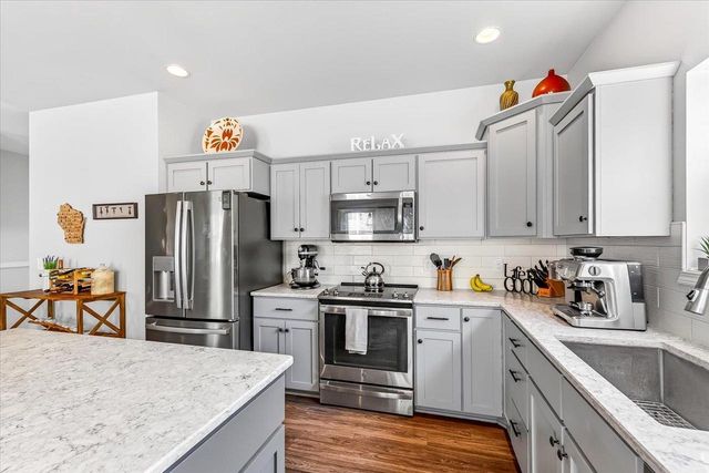1320 Blazingstar Lane, Sun Prairie, WI 53590