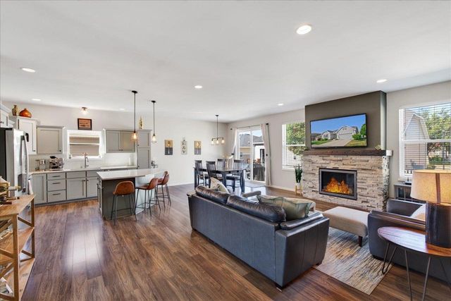 1320 Blazingstar Lane, Sun Prairie, WI 53590