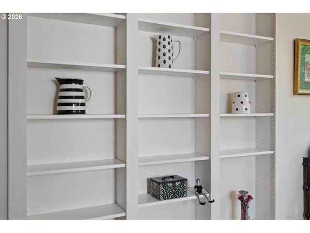7038 Se CLINTON St, Portland, OR 97206