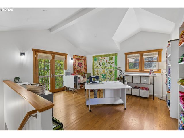 7038 Se CLINTON St, Portland, OR 97206