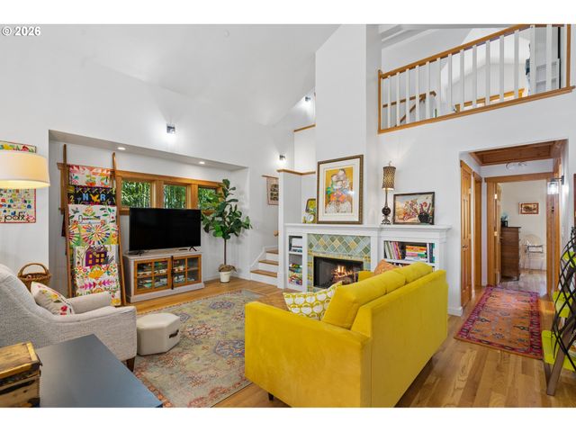 7038 Se CLINTON St, Portland, OR 97206
