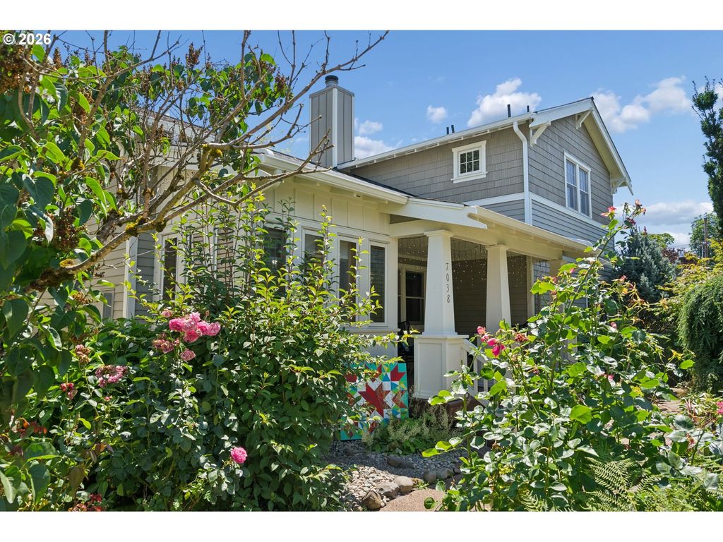 7038 Se CLINTON St, Portland, OR 97206