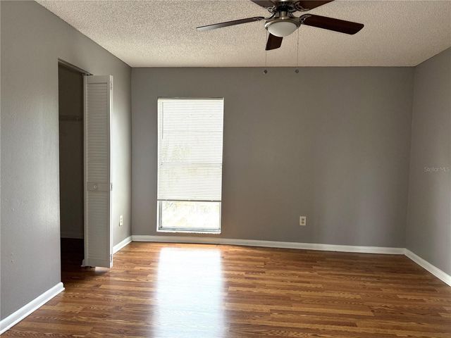 5156 TENNIS COURT CIRCLE, Tampa, FL 33617