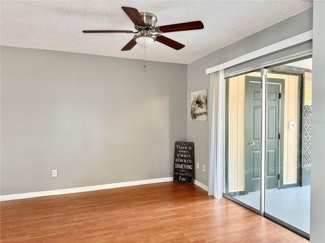 5156 TENNIS COURT CIRCLE, Tampa, FL 33617