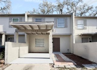 5156 TENNIS COURT CIRCLE, Tampa, FL 33617