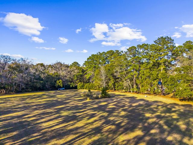 8340 Crooked Creek Lane, Edisto Island, SC 29438