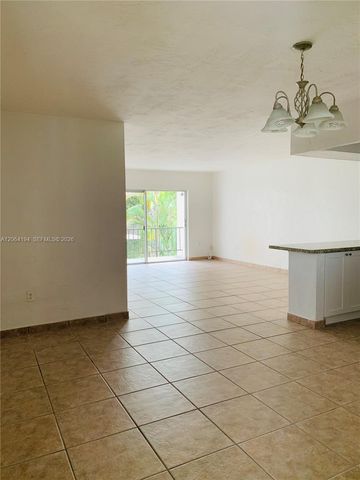 6900 N Kendall Dr A304, Pinecrest, FL 33156