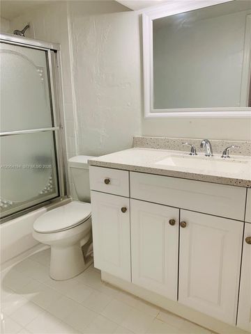 6900 N Kendall Dr A304, Pinecrest, FL 33156