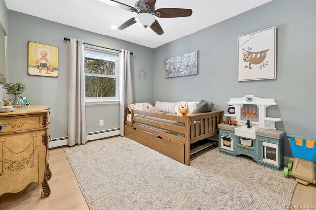 8 Vega Drive, Shoreham, NY 11786