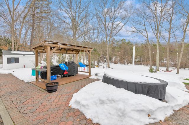 8 Vega Drive, Shoreham, NY 11786