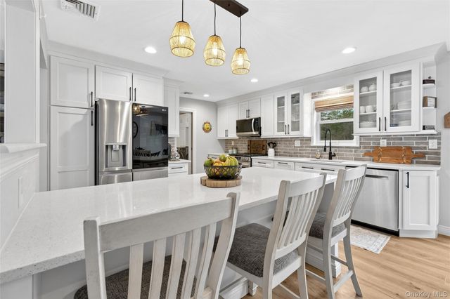 8 Vega Drive, Shoreham, NY 11786