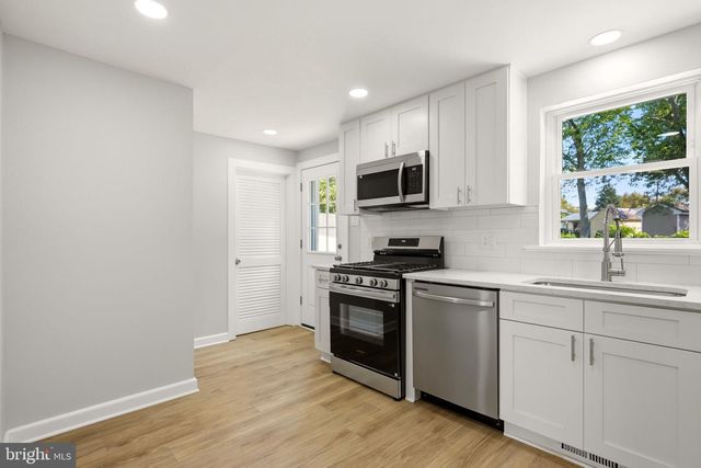 100 BOWERS AVE, Runnemede, NJ 08078