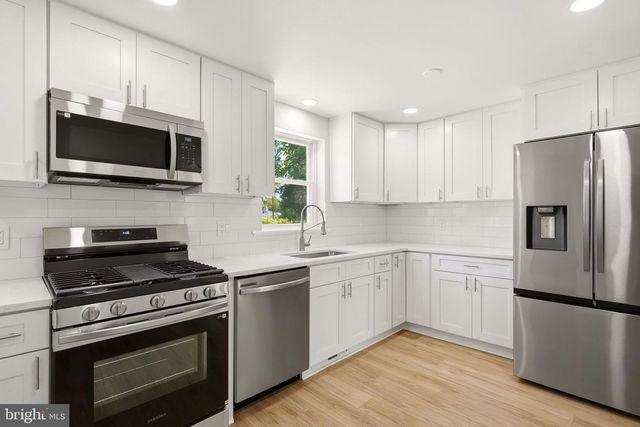 100 BOWERS AVE, Runnemede, NJ 08078