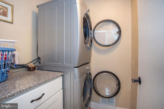 105 SANTOMERA LN, Wilmington, DE 19807