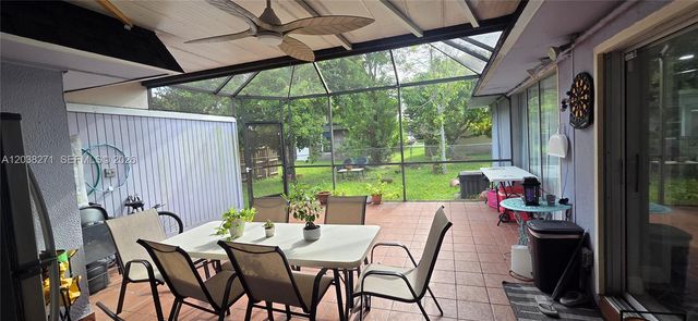 7907 NW 73rd Ave, Tamarac, FL 33321