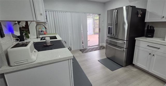 7907 NW 73rd Ave, Tamarac, FL 33321