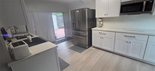7907 NW 73rd Ave, Tamarac, FL 33321