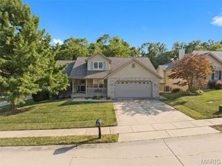 500 Monticello Place, Edwardsville, IL 62025