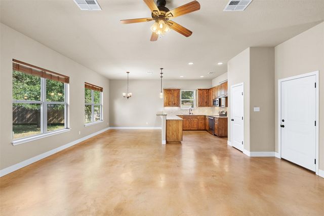108 Pohakuloa DR, Bastrop, TX 78602
