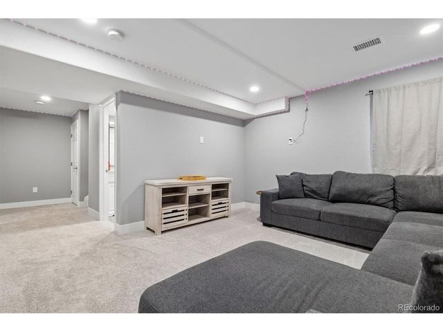 8394 Deframe Ct, Arvada, CO 80005