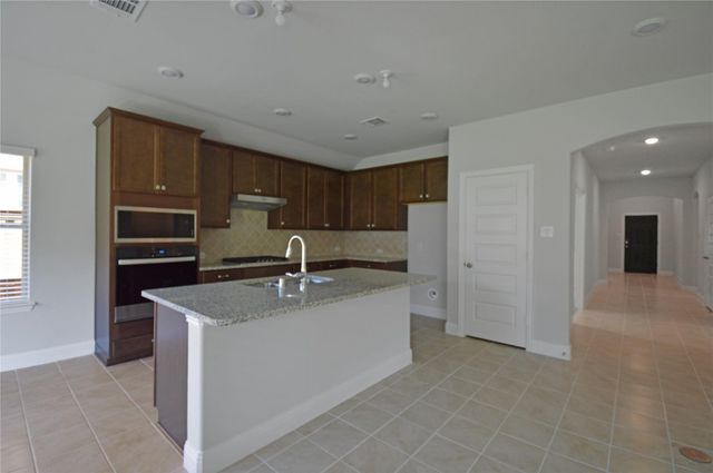 3808 Pennington Avenue, Little Elm, TX 75068