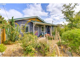 6645 N BANK St, Portland, OR 97203