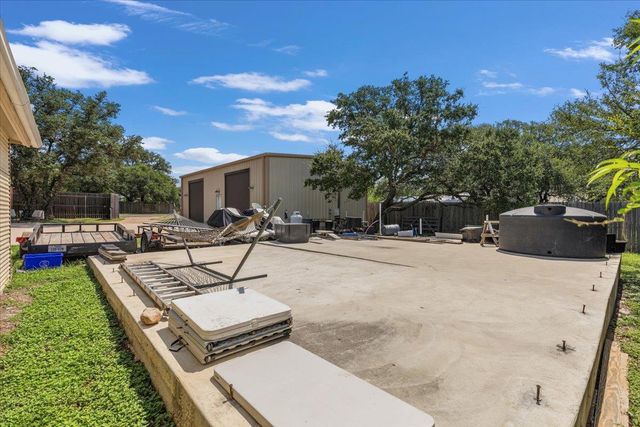 24705 Whitney DR, Spicewood, TX 78669
