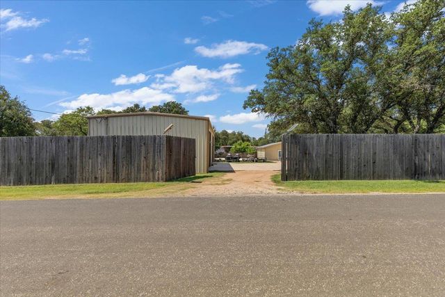 24705 Whitney DR, Spicewood, TX 78669
