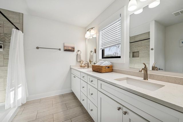 W3801 Woodland DRIVE, Lake Geneva, WI 53147