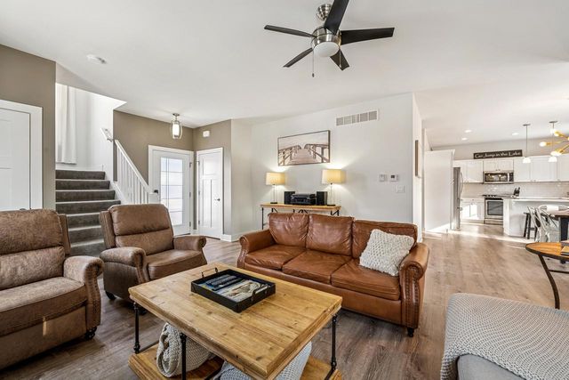 W3801 Woodland DRIVE, Lake Geneva, WI 53147