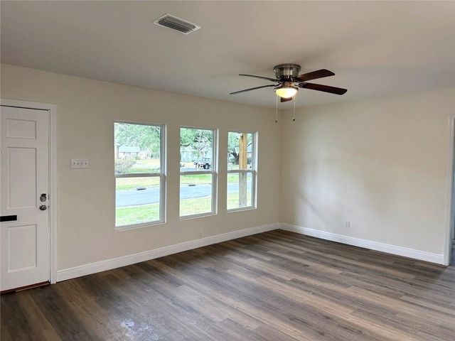 2905 S Sherwood Drive, Mobile, AL 36606