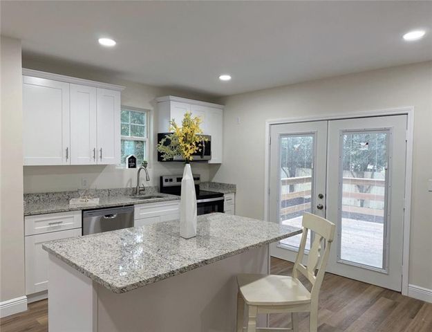 2905 S Sherwood Drive, Mobile, AL 36606