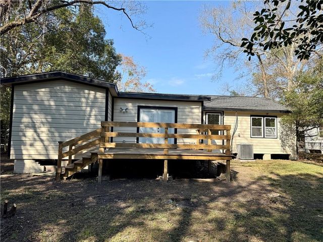 2905 S Sherwood Drive, Mobile, AL 36606