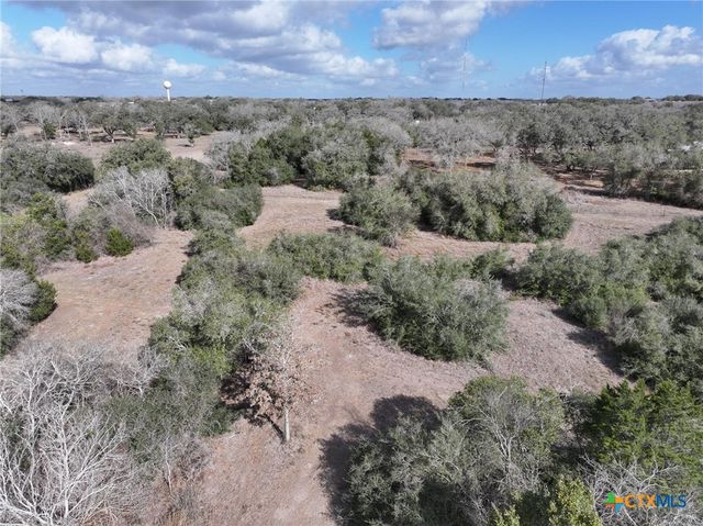 838 E. Oak St., Goliad, TX 77963