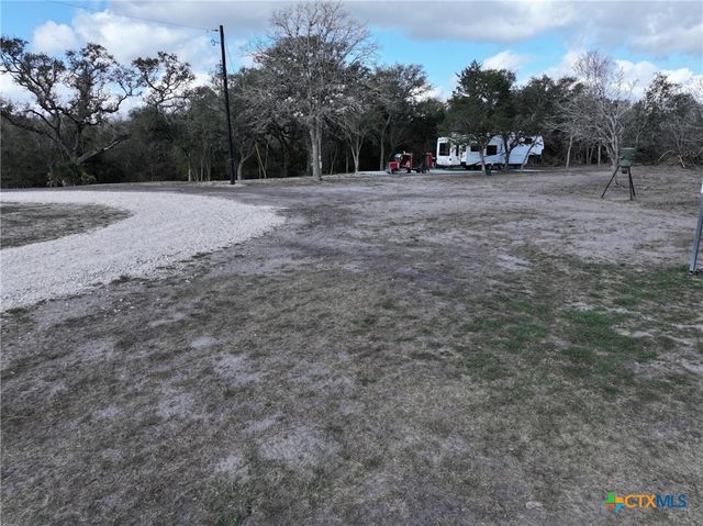 838 E. Oak St., Goliad, TX 77963