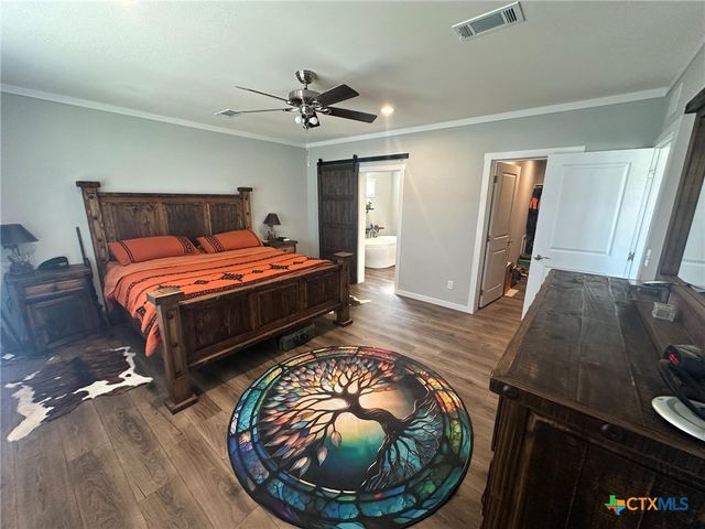 838 E. Oak St., Goliad, TX 77963