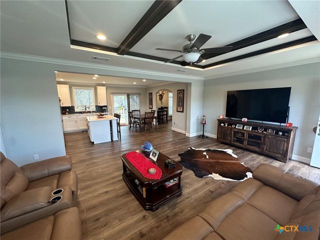 838 E. Oak St., Goliad, TX 77963