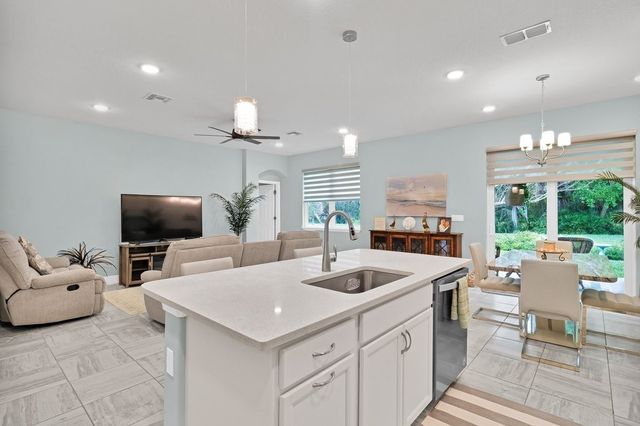 5950 Wild Olive Way, Vero Beach, FL 32966