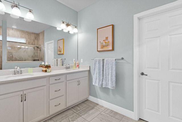 5950 Wild Olive Way, Vero Beach, FL 32966