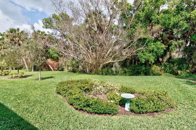 5950 Wild Olive Way, Vero Beach, FL 32966