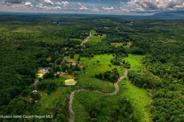 651 Cr 45, Earlton, NY 12058