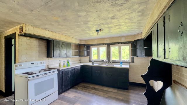 651 Cr 45, Earlton, NY 12058